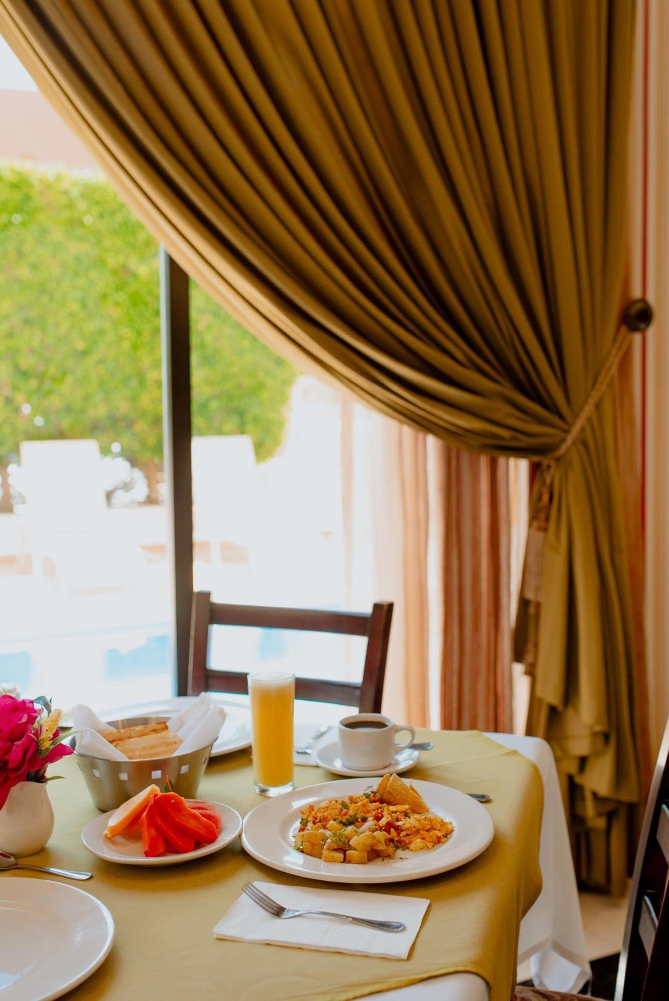 Hotel Plaza Кампече Экстерьер фото